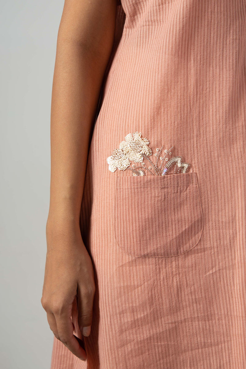 Old rose top with patch pocket