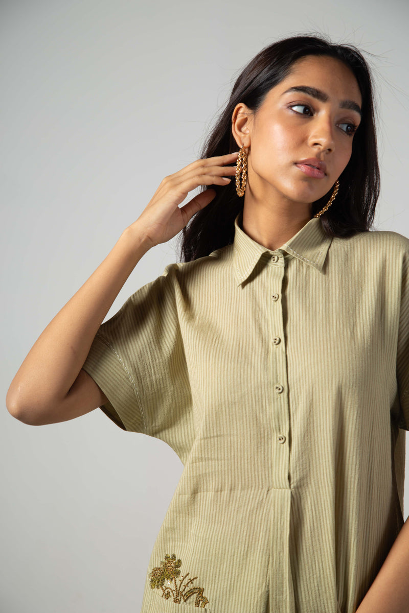 Green top with patch pocket