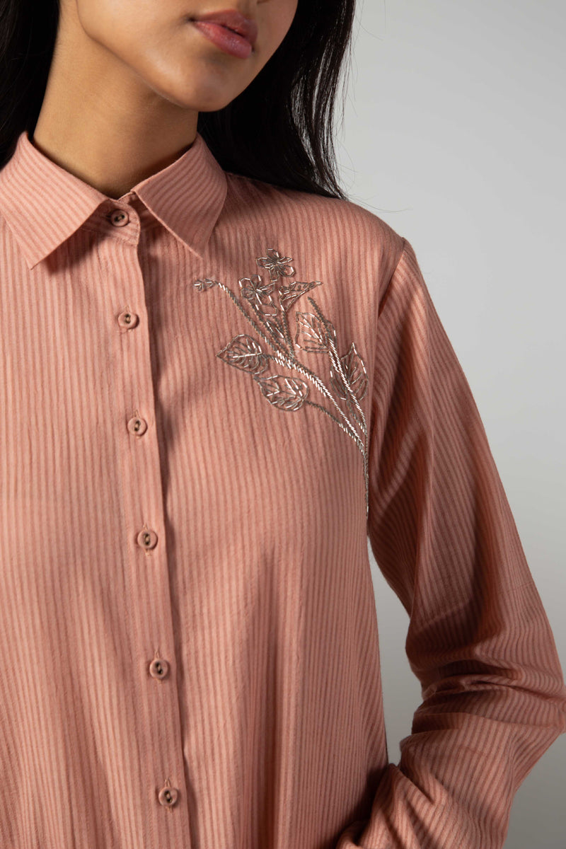 Old rose long side button shirt