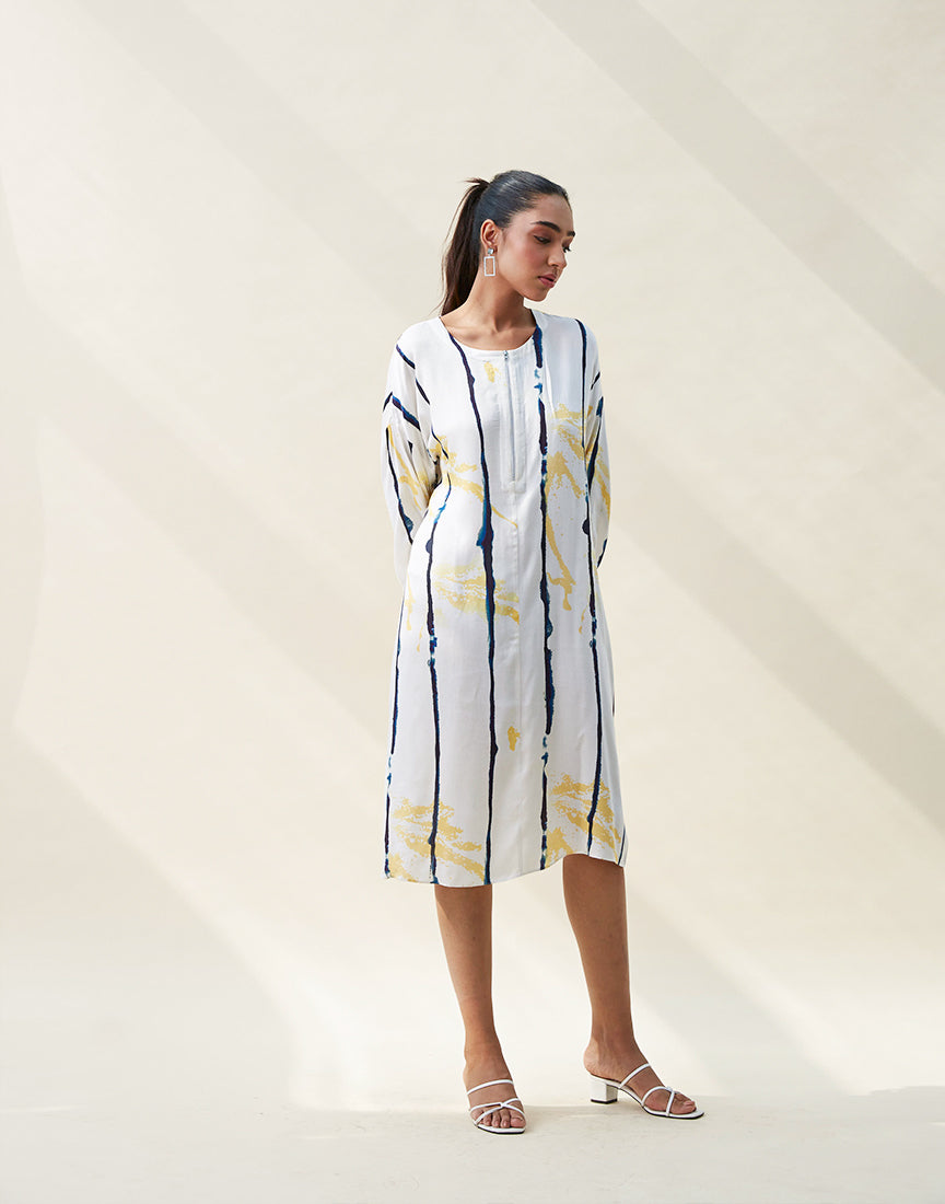 White Without Collar Printed Dress