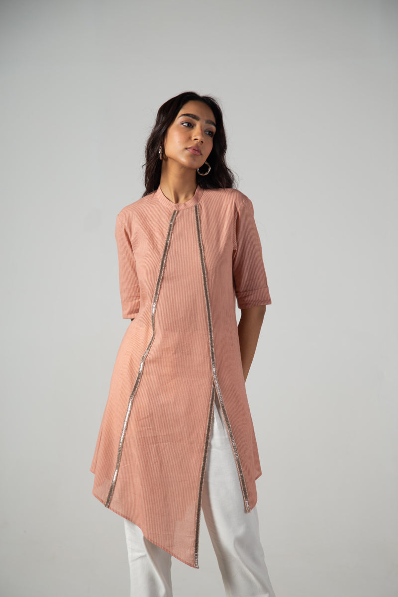 Old rose slant top