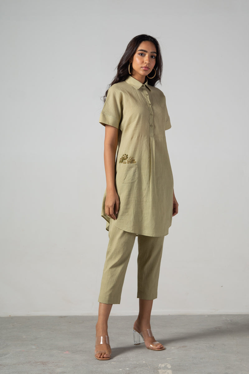 Green top with patch pocket