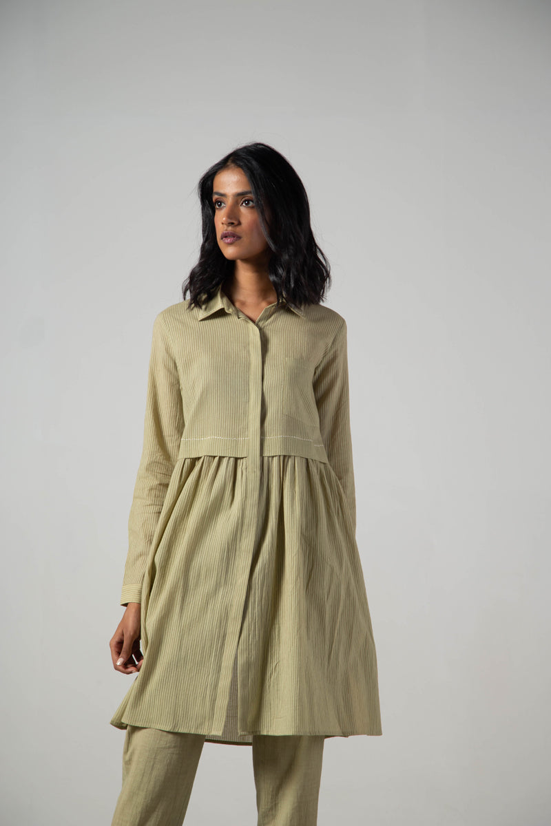 Green long gather shirt